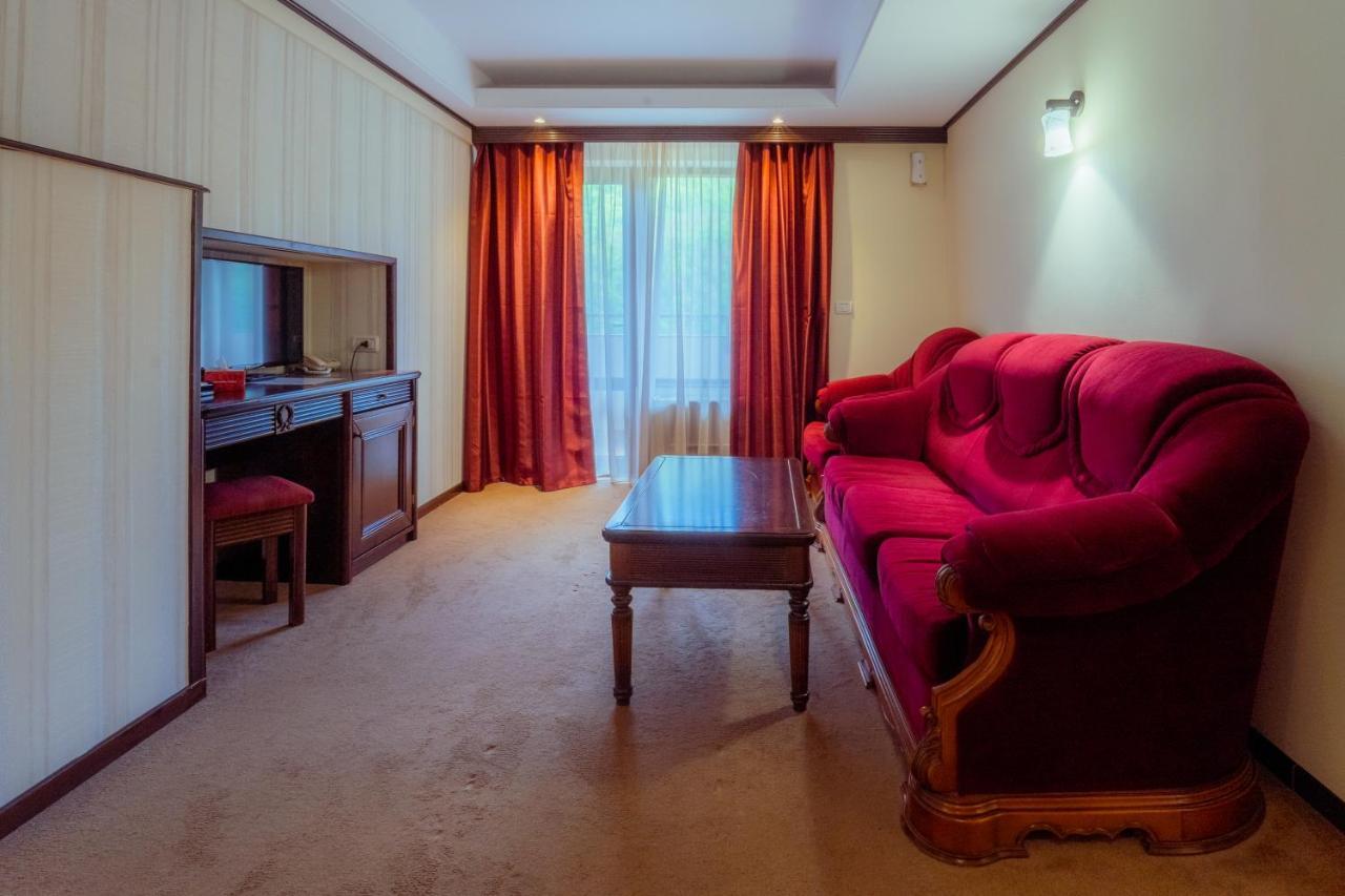 Hotel Perla Slănic-Moldova Exteriér fotografie