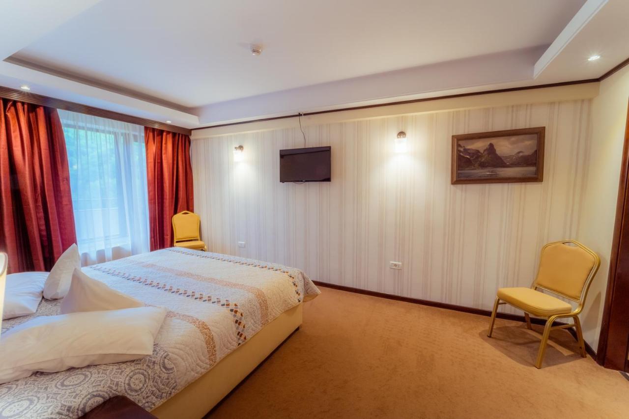 Hotel Perla Slănic-Moldova Exteriér fotografie