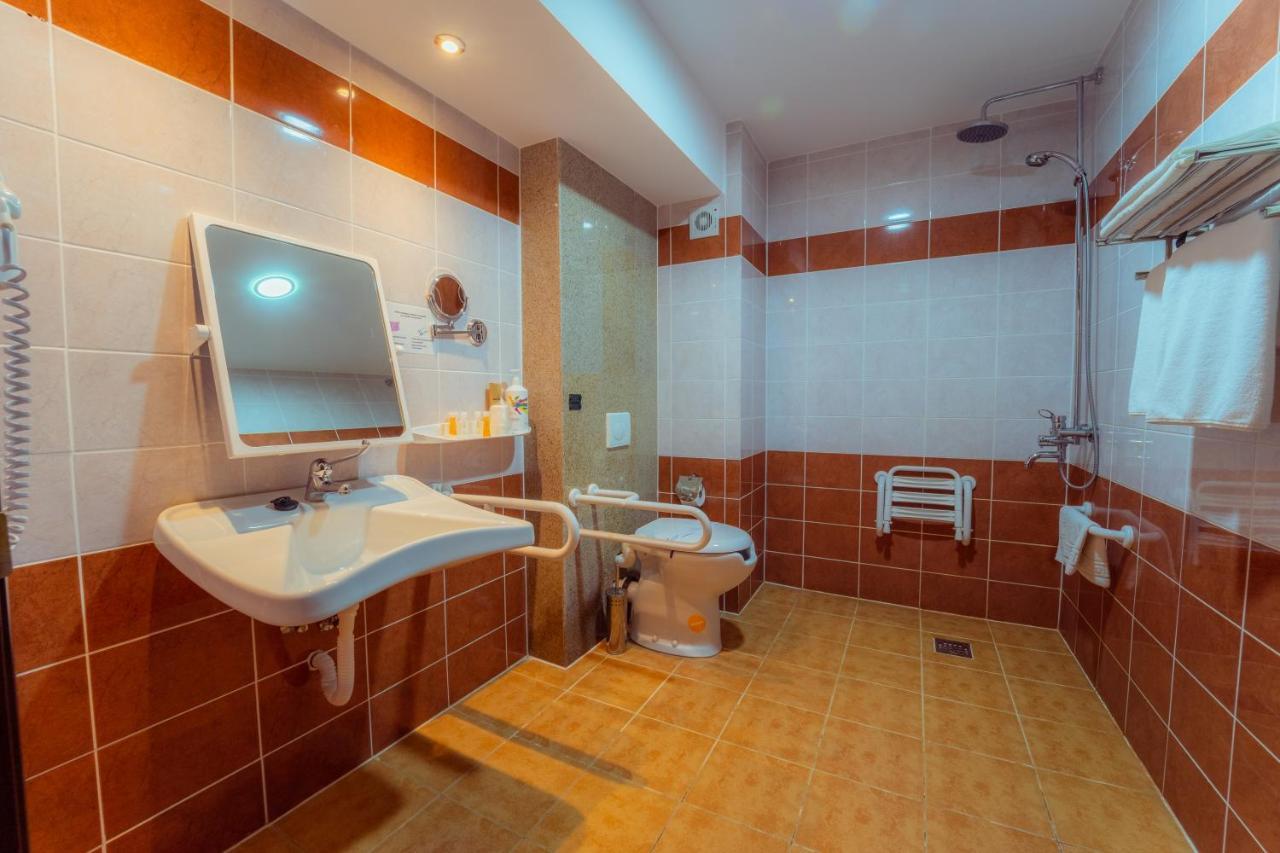 Hotel Perla Slănic-Moldova Exteriér fotografie